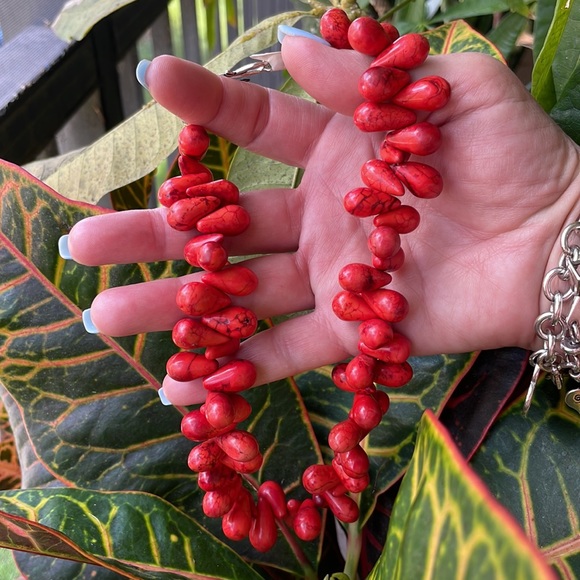 Coral Necklace - Picture 6 of 8
